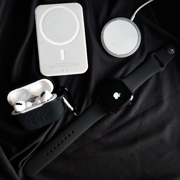 Series 7 Combo Pack With airpods,battery Pack and magsafe Charger 