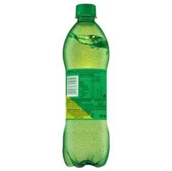 7 UP Soft Drink PET Bottle  (750 ml)