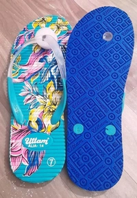 Uttran women flat slipper size 7