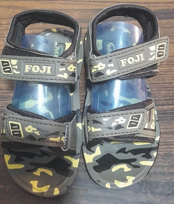 MNX Kids sandal size 8 