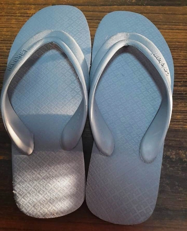 LAKHANI KIDS slipper size 4
