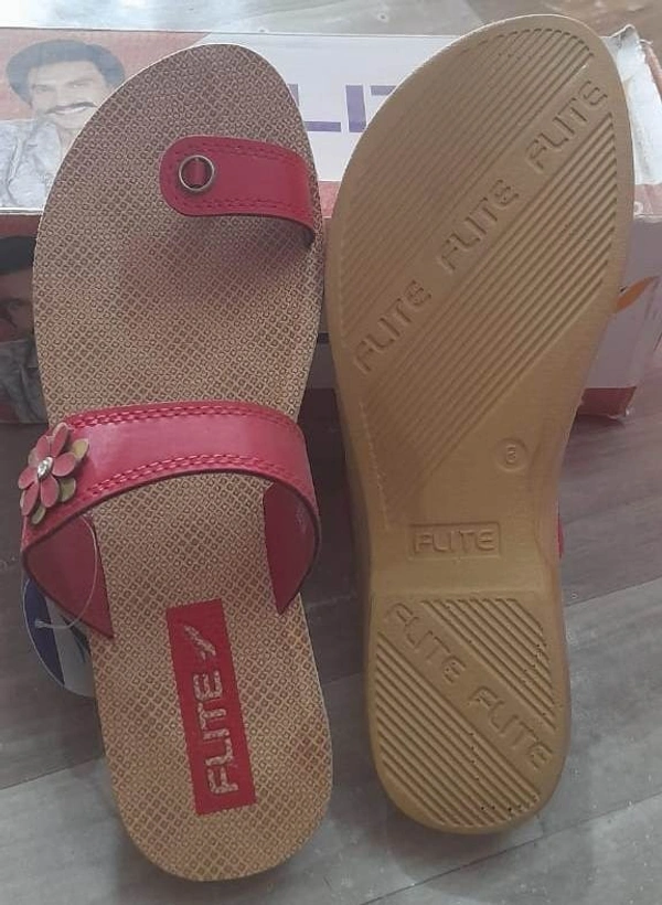 RELAXO Flite Women flat sandal size 7