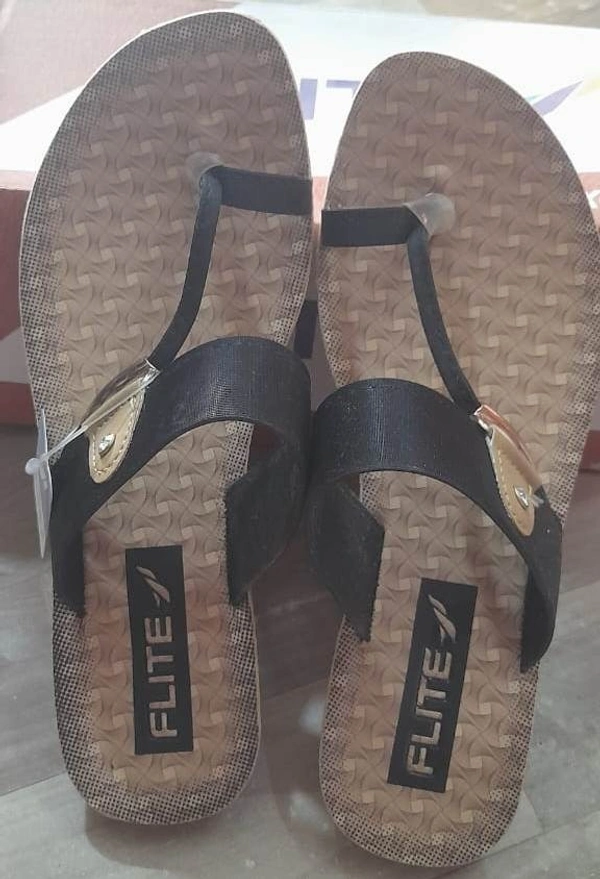 RELAXO Flite Women flat sandal size 7