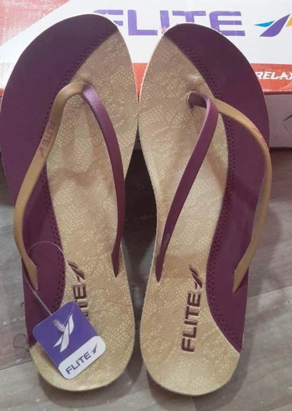 RELAXO Flite Women flat sandal size 4