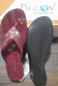 PU-LION Women High Hill sandal size 6