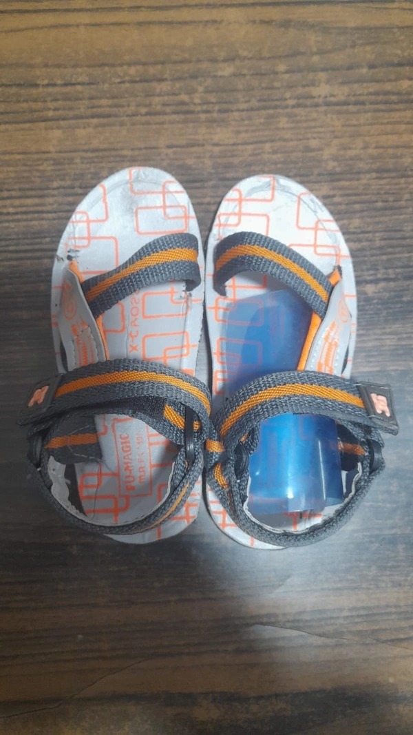 Magic kids sandals boys Size 8