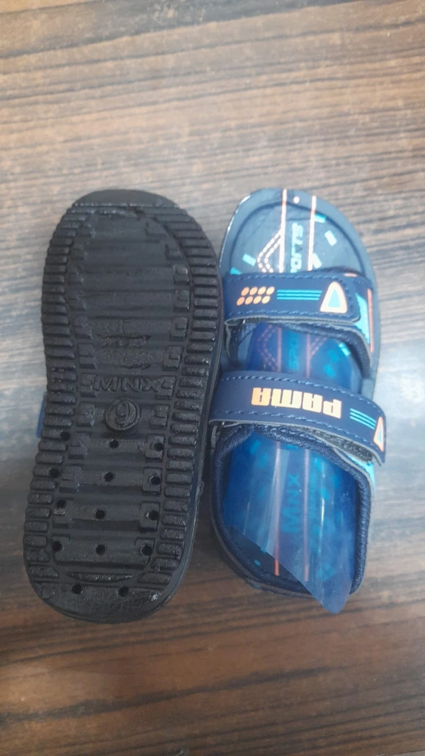 MNX Kids Sandals Boys size 7