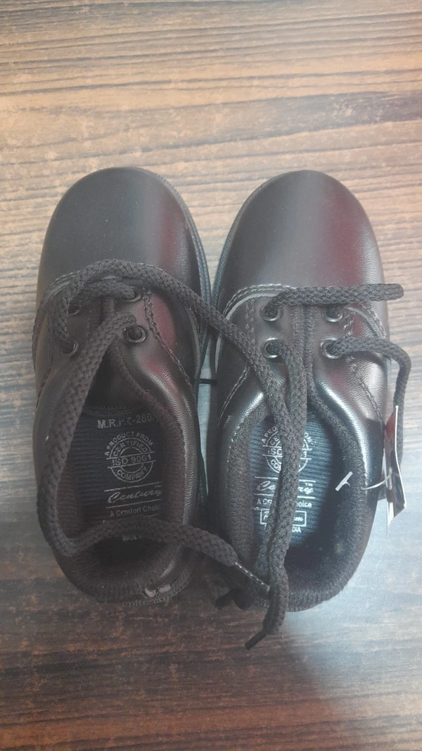 Century School Shoes Boy Size 8