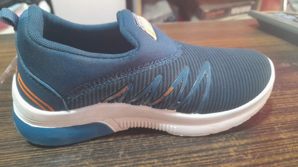 Adosy Sports Shoe Size 13