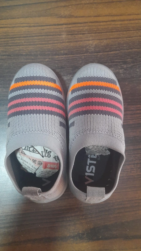 Visten Sport Shoe Size 9