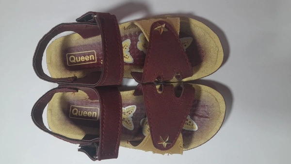 Queen Girls Sandal Size 11
