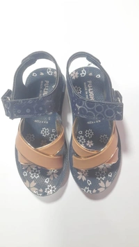 PU-LIGHT Girls Sandal Size 5