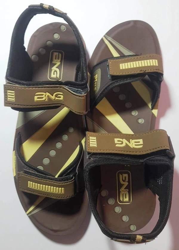 BNG Boys SANDALS Size 8