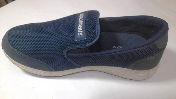 Columbus Mens Sports Shoes Size 7