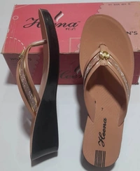 HEENA Women hill sandal size 7