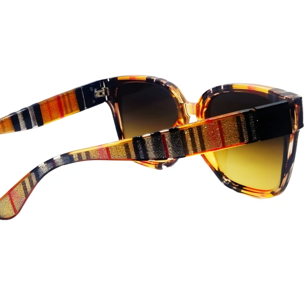 "Malukks Luxury Line Special Edition Seal Brown Sunglasses with Crystal Diamond Cut Frame Unisex" - Free Size, Gold