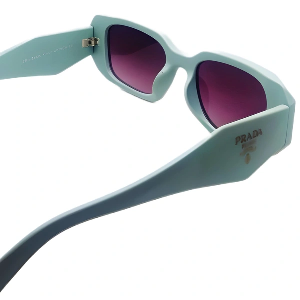 "Unveil Timeless Elegance: MALUKKS Exclusive Bistri Shade & Granny Smith Frame Sunglasses Unisex" - Free Size, Granny Smith