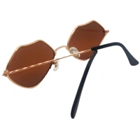 "🔥 MALUKKS Premium Class Brown Shade Limited Edition Apple Cut Sunglasses Unisex 😎" - Brown, Free Size