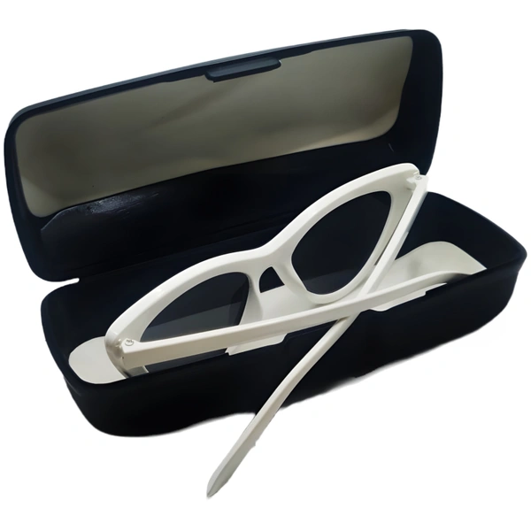 "🌟 MALUKKS Demanding Model Black Cat Eye Limited Edition Sunglasses 😍" - White, Free Size