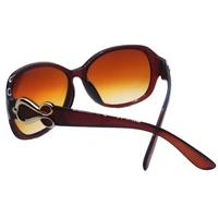 "Elevate Ladies' Style with MALUKKS 🌟 Starting Class Trendy Brown Sunglasses 😎👩‍🦰" - Brown, Free Size