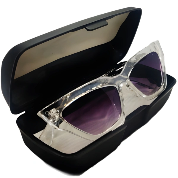 "Charcoal Queen Reels Sunglasses: Limited Stock - Exclusively on Malukks!" - Free Size, Charcoal