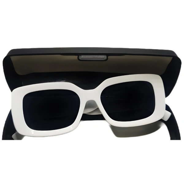 "✨ Gahnechy Glamour: Luxury Black Sunglasses with Glossy White Frame 😎👑" - White, Free Size