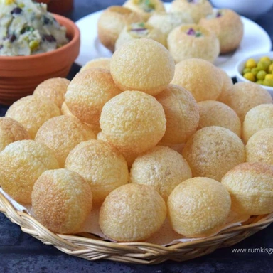 ফুচকা (Pani Puri)