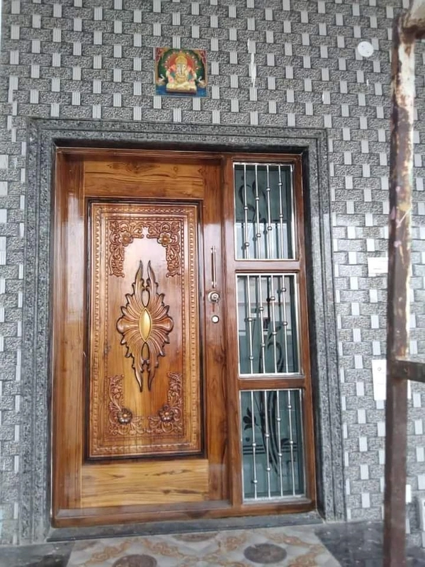 Maine Door Gamari Wood 