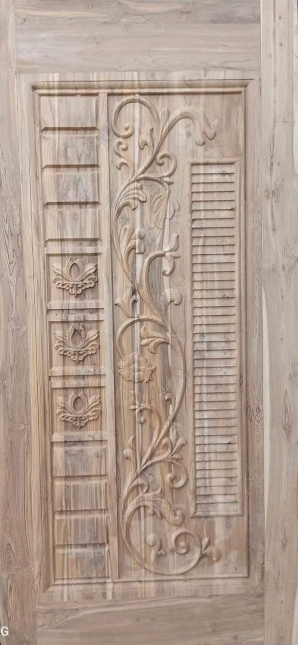 Segun Lata Door 