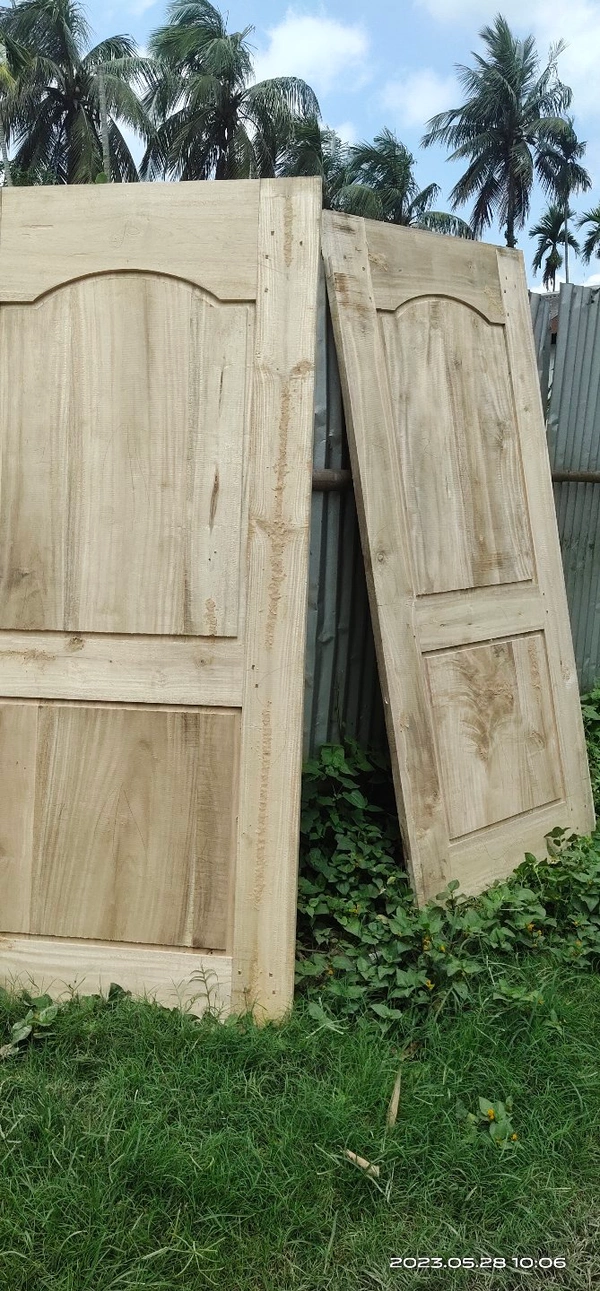 Gamari Door Blank  - Baja White, 1.5