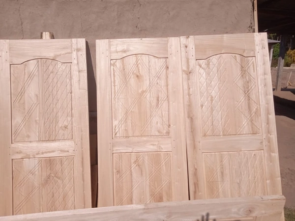 Gamari Sample Door  - Gold, 1.5 Ins