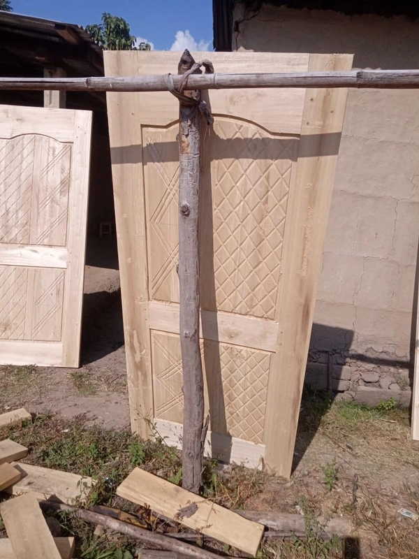 Gamari Sample Door  - Gold, 1.5 Ins