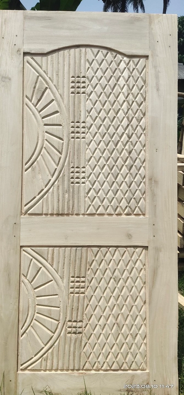 Gamari Door