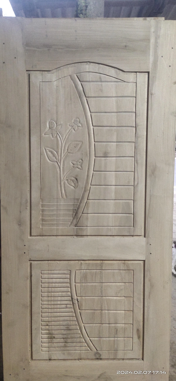 Gamari R Door 