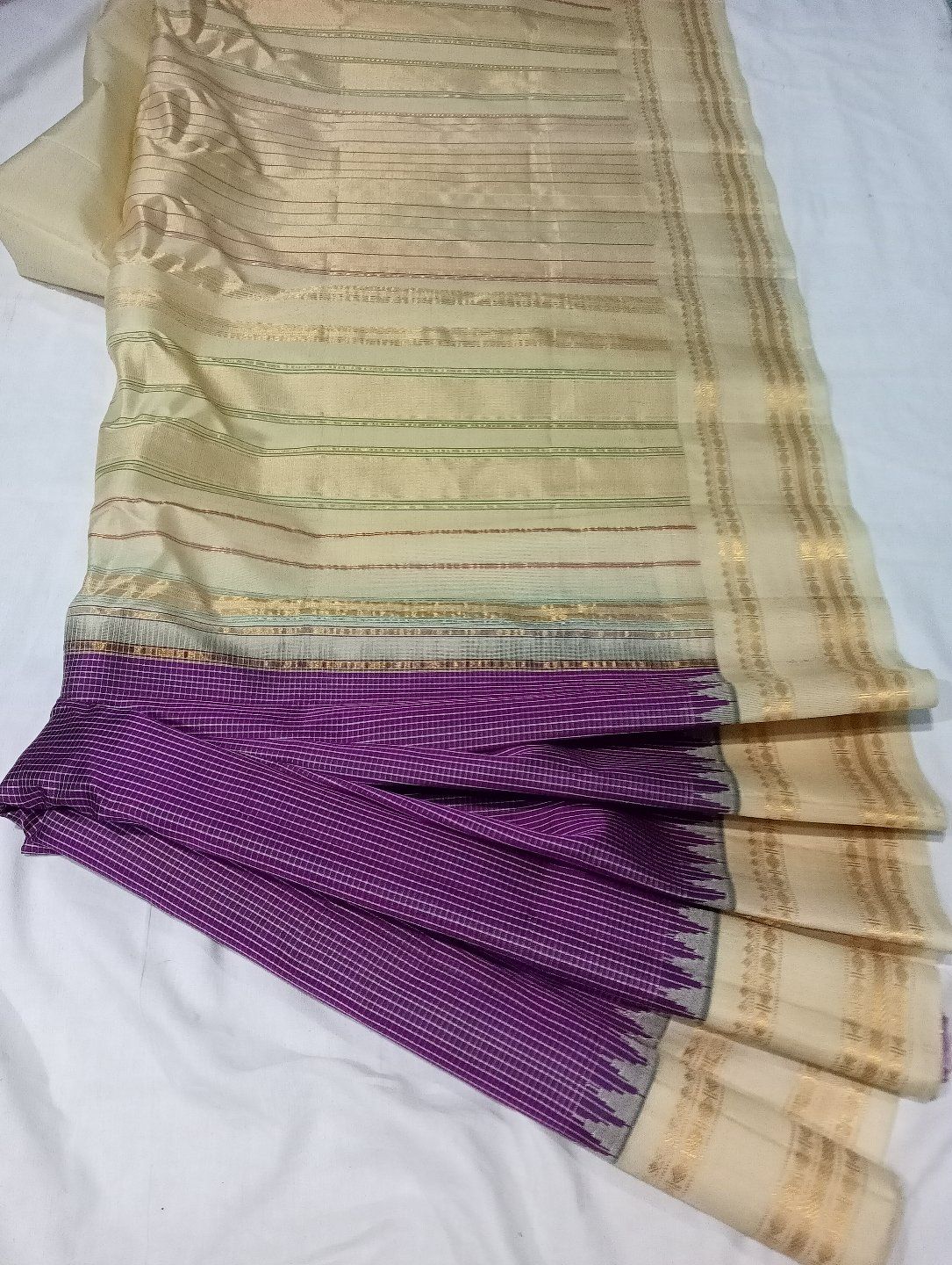 South Indian shopping mall fined Rs.10,000 for lying over Pattu Saree