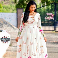 Shubh Fashion World - Logo