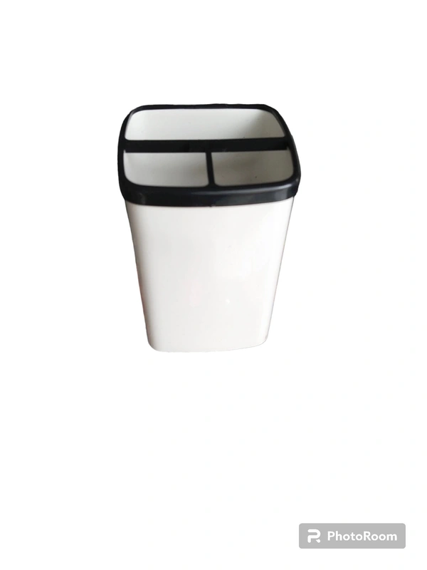 Pen Holder / Pen Stand  - Mercury