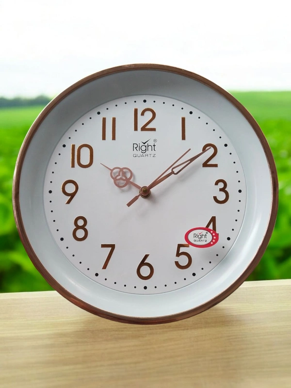 Right Quartz Wall Clock 2101 Copper - 25*25 Cm