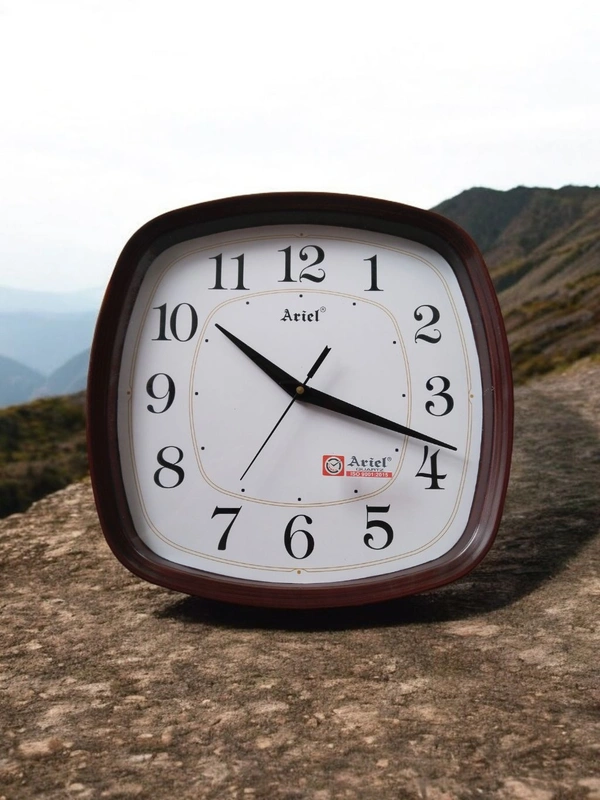 Ariel Wall Clock A-A - 27*27 Cm