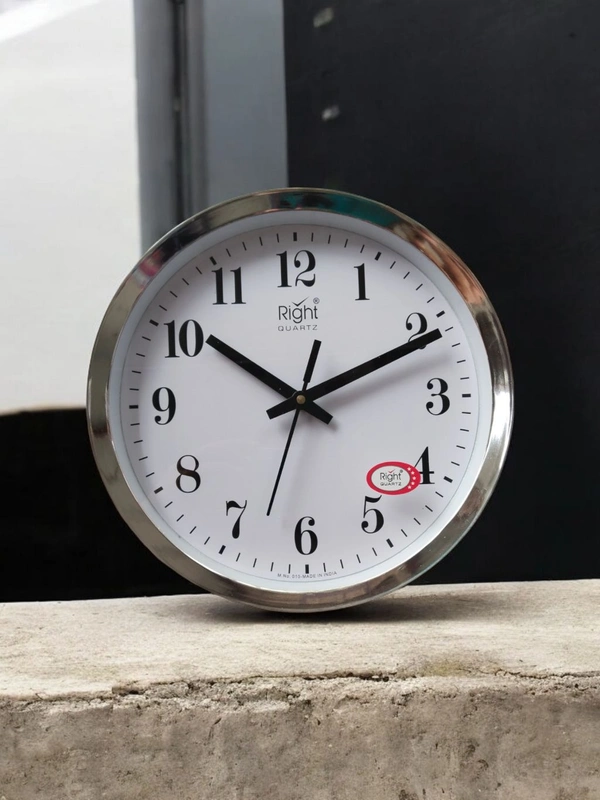 Right Quartz Wall Clock 010- White  - 24*24 Cm
