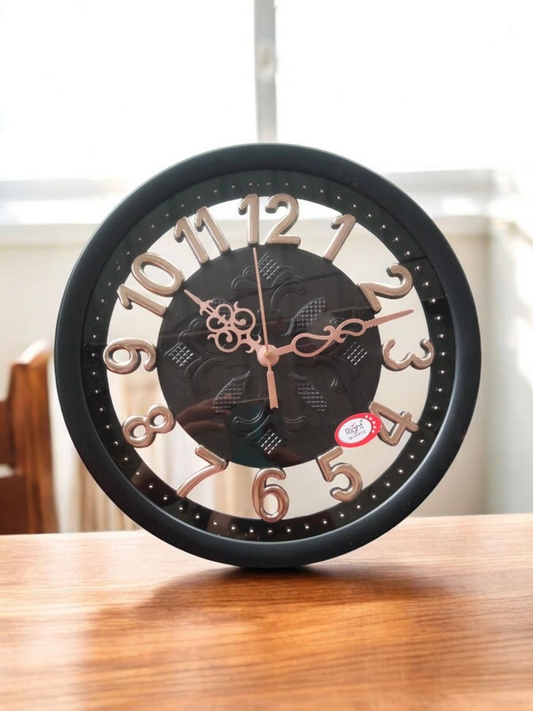 Right Quartz Wall Clock 016 Gold  - 27*27 Cm