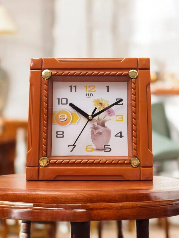 H.D. QUARTZ WALL CLOCK  - 22*22 Cm