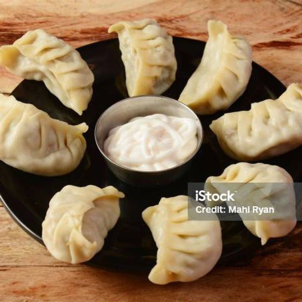 Veg Cheese Momo Half