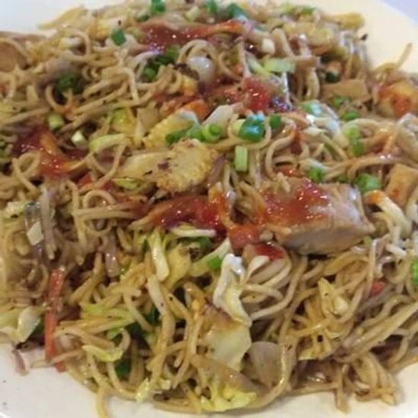 Mixed Chowmin (Half) - Half