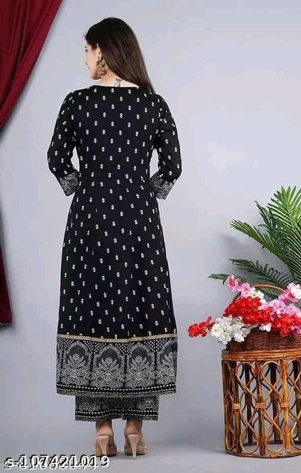 Womens Rayon Kurti With Duppata And Bottomwear 3 Pice SetName: Womens Rayon Kurti With Duppata And Bottomwear 3 Pice SetKurta Fabric: RayonFabric: RayonBottomwear Fabric: RayonSleeve Length: Three-Quarter SleevesPattern: PrintedSet Type: Kurta with Dupatta and BottomwearStitch Type: StitchedNet Quantity (N): Singleexplores the collection of beautifully designed Anarkali Kurti. Each - XXL