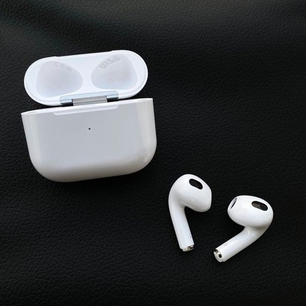 AirPods (3rd Generation) White Wireless Earbuds Best Quality With Free Case Cover - White