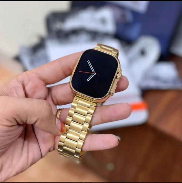 Gold Edition Smartwatch Series 8