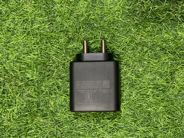 USB Travel Lightning Adapter for Cellular Phones,Warranty 3 month Black 45watt
