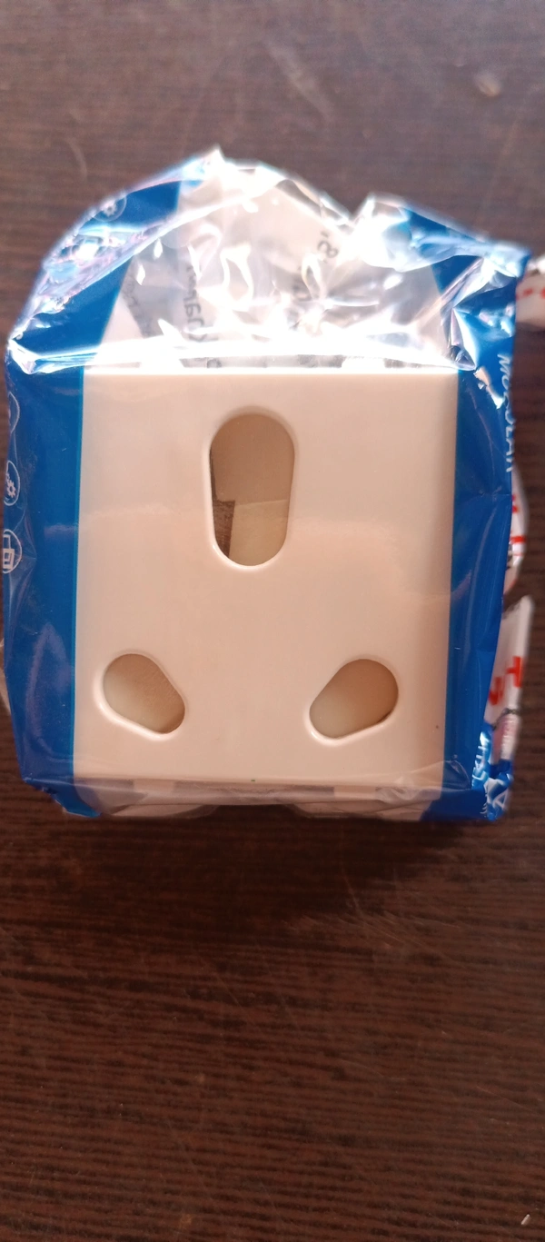 16A 3pin Socket, 2M - 65205