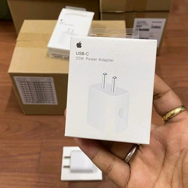 iPhone  New  Care Og Heavy 20w Charging Adaptor Proper Working.